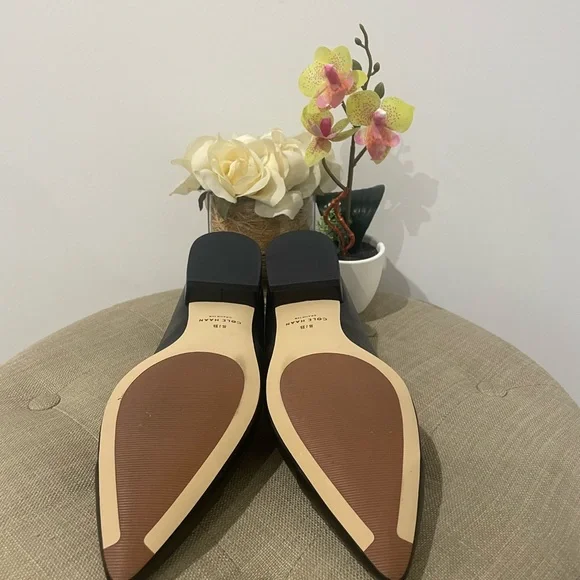 *New* Cole Haan Black Women's Flats - Picture 11 of 13
